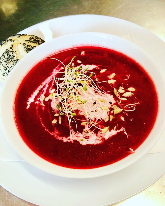 Krem z pieczonego buraka