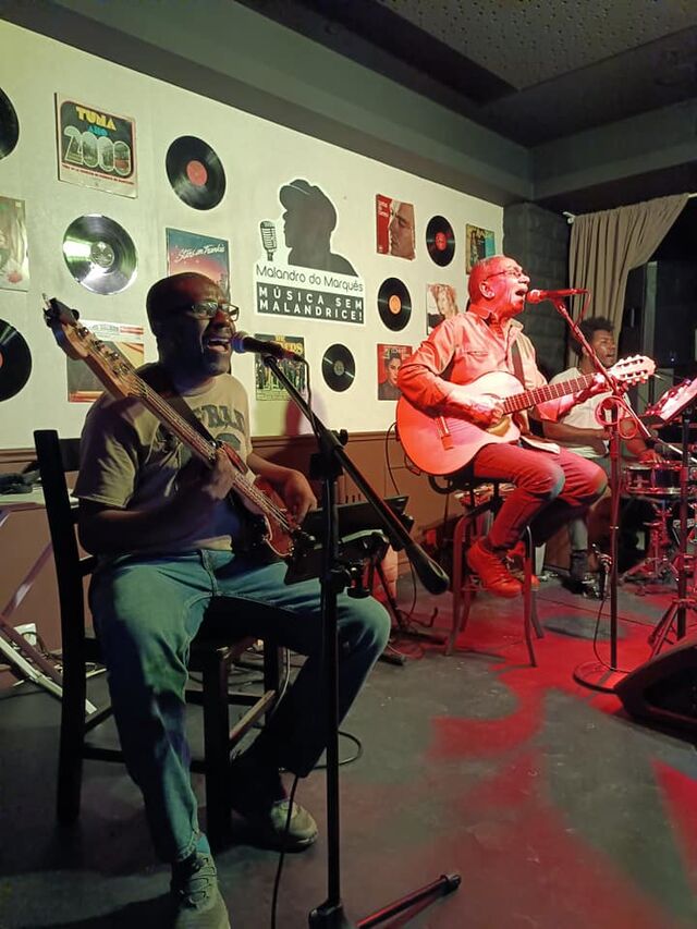 Musica ao Vivo