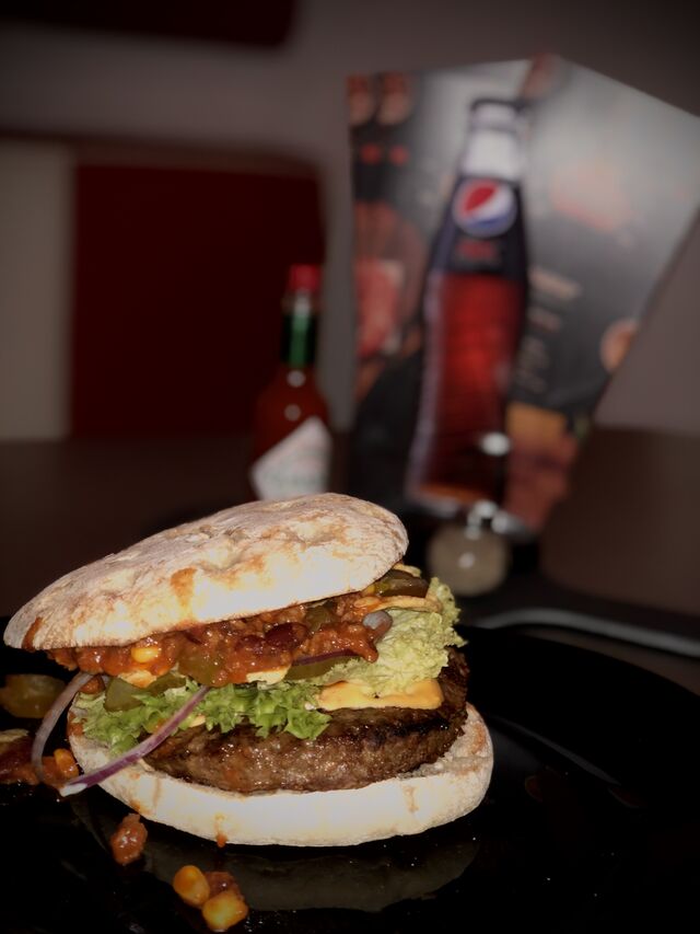 06.Chilli-Milli Burger