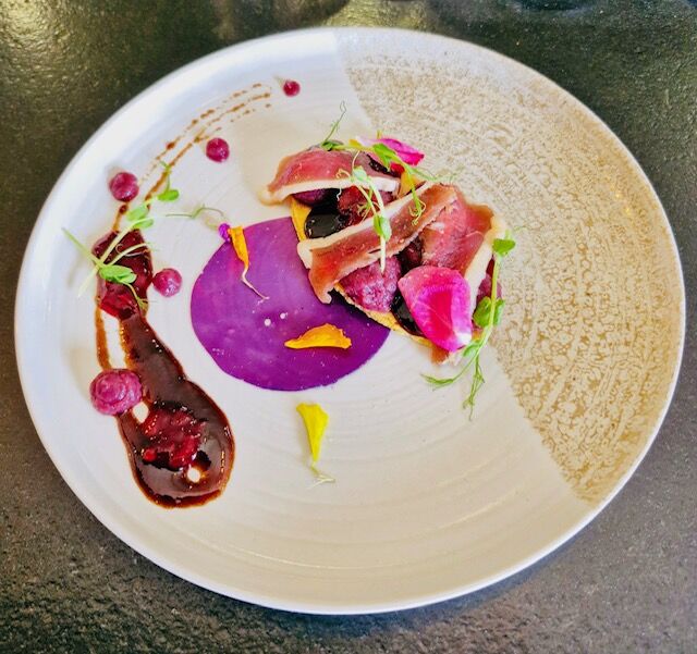 Tarte fine de canard et choux rouge