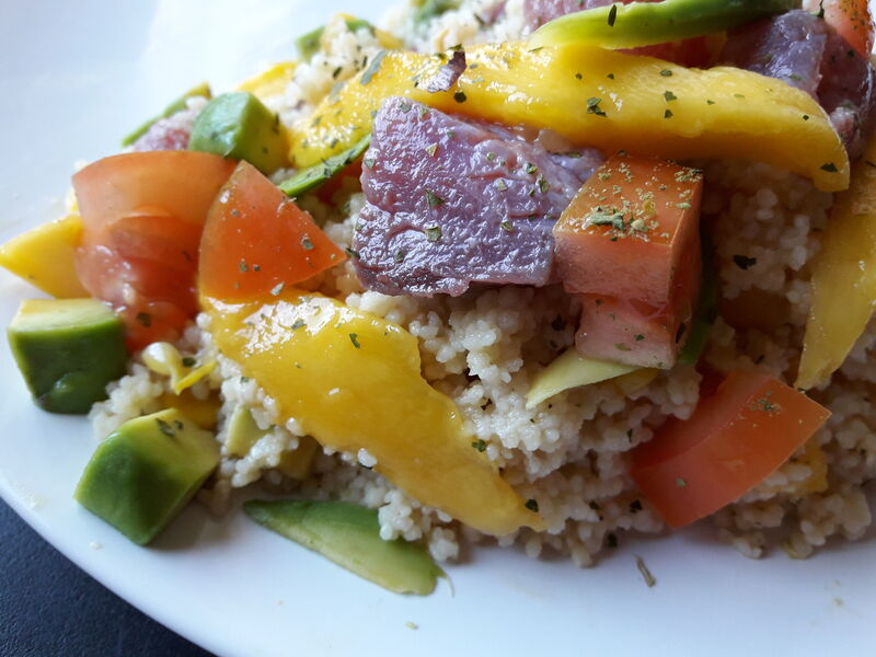 Saladas - Frutas e Vegetais
(podendo levar também proteína animal)