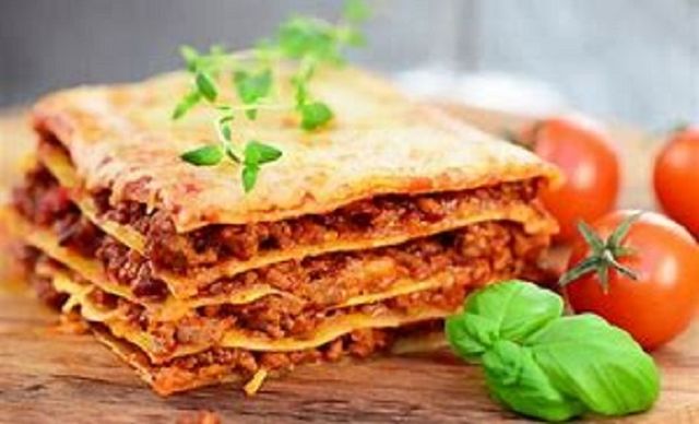 Nos lasagnes fait à la minute ...oui.... du frais par le chef Danilo (30minutes de cuisson) un vrai délices !