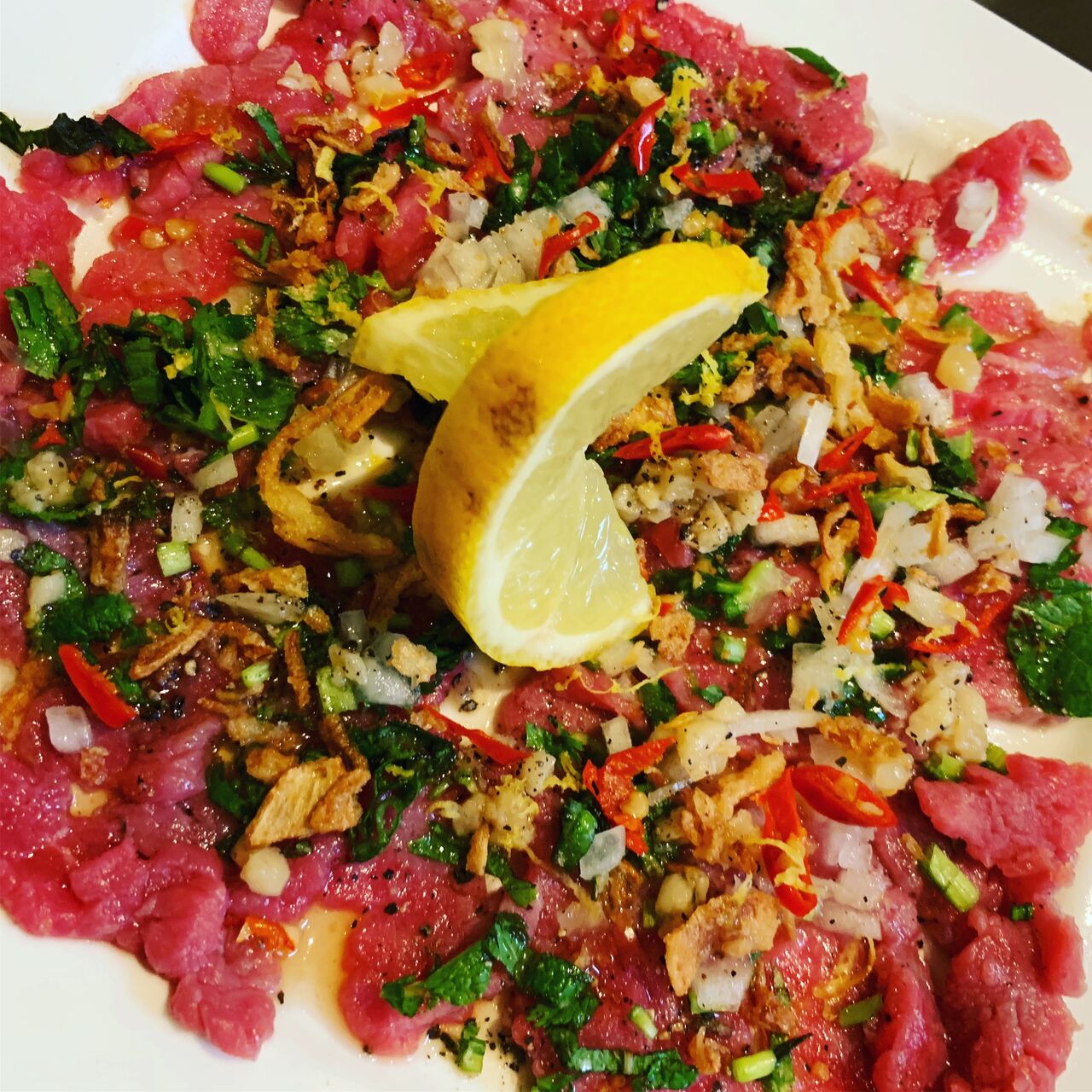 Carpaccio de boeuf au galanga
Une entrée typique vietnamienne