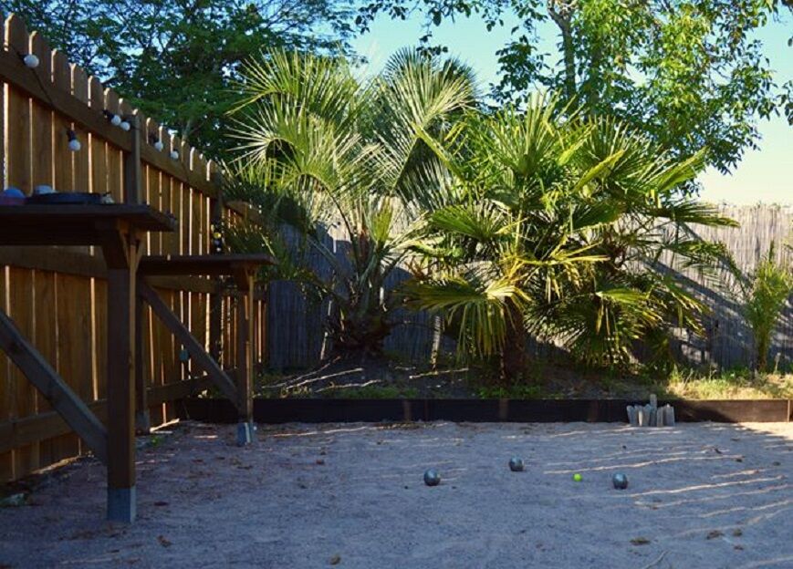 TERRAIN DE PETANQUE