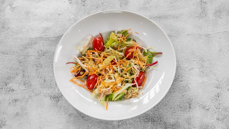 SALADE COMPOSÉE AVEC DU THON 