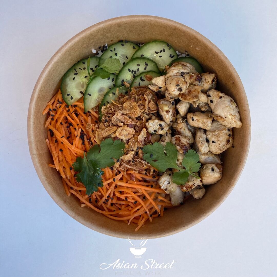 Wok Poulet Citronnelle et légumes frais.