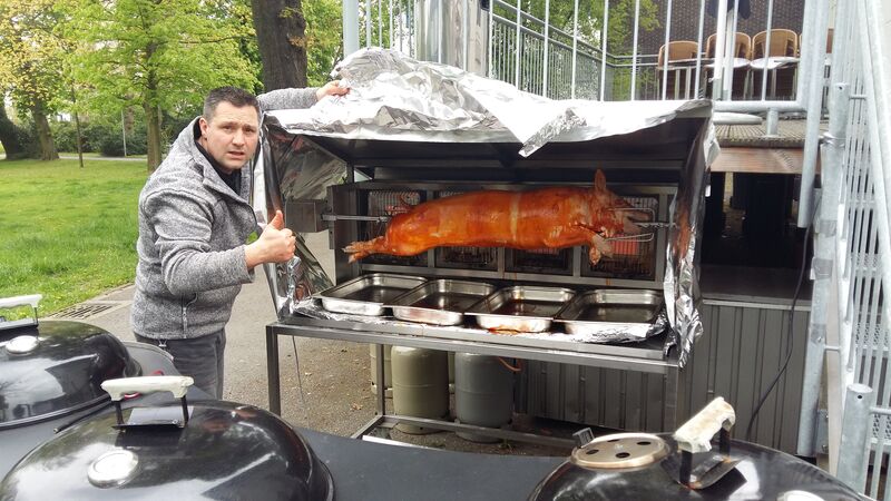 Oder vom Spanferkelgrill