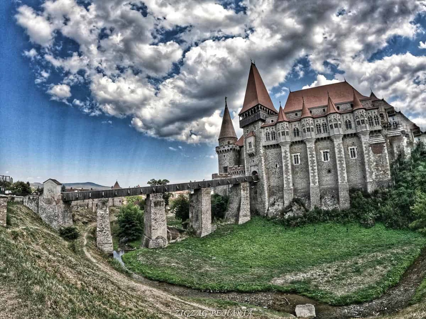 Obiective Turistice