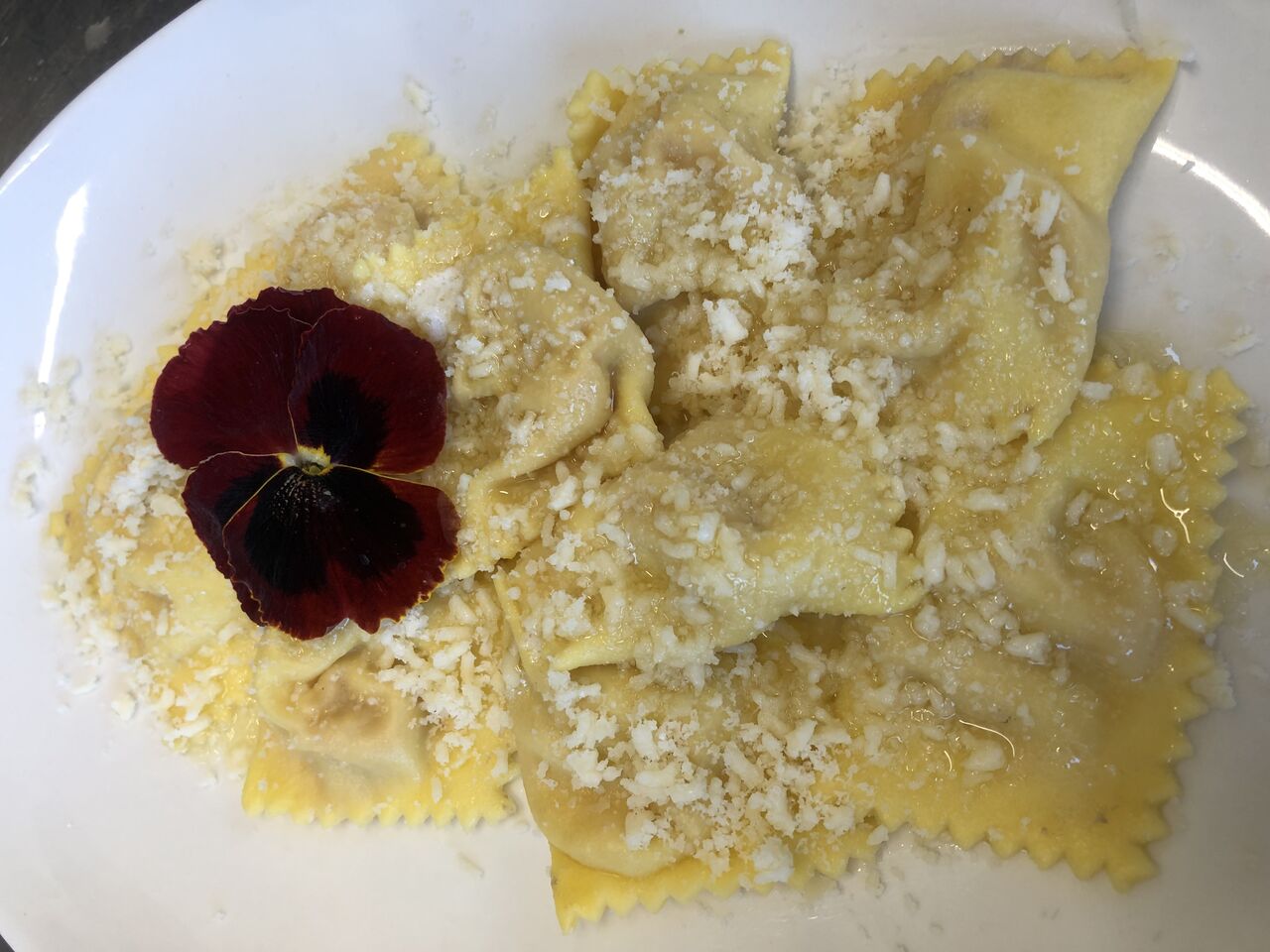Tortelli di erbetta con burro e parmigiano 