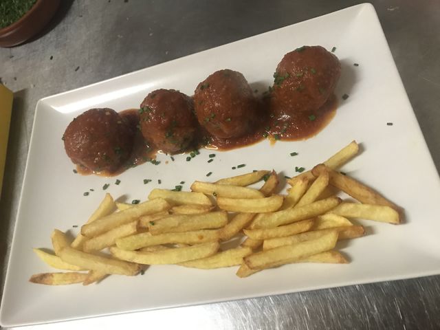 Albóndigas en salsa 