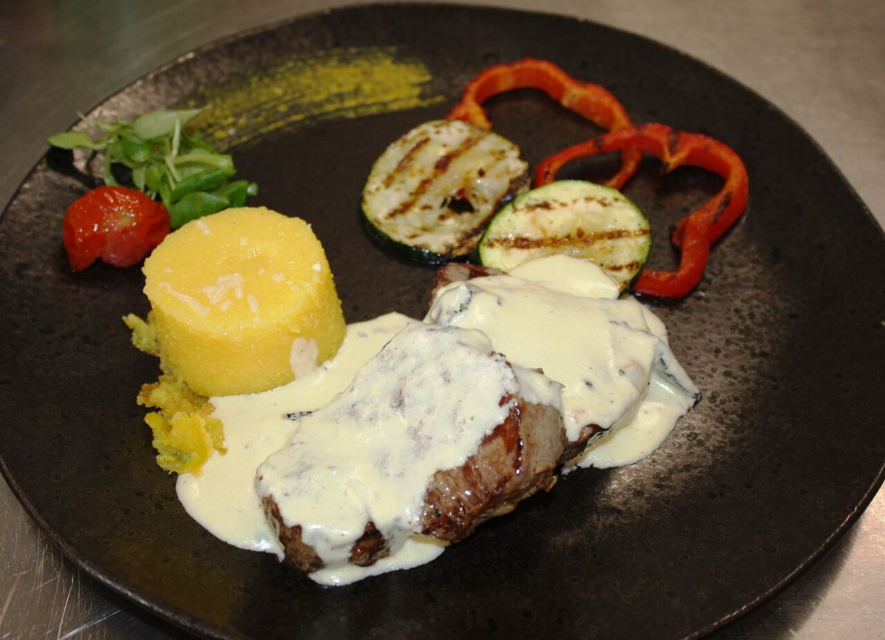 File mignon u umaku od tartufa-bogatstvo boja i okusa u savršenoj cjelini ?????