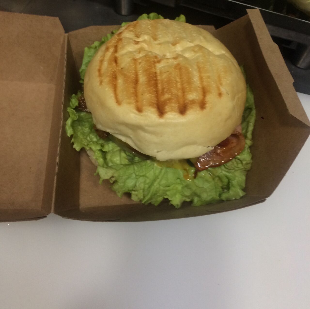 HAMBURGUESA DE COCHINO NEGRO