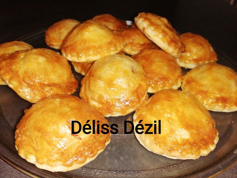 Patés antillais à la viande