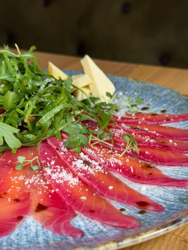 Rote Bete gebeizter Lachs 