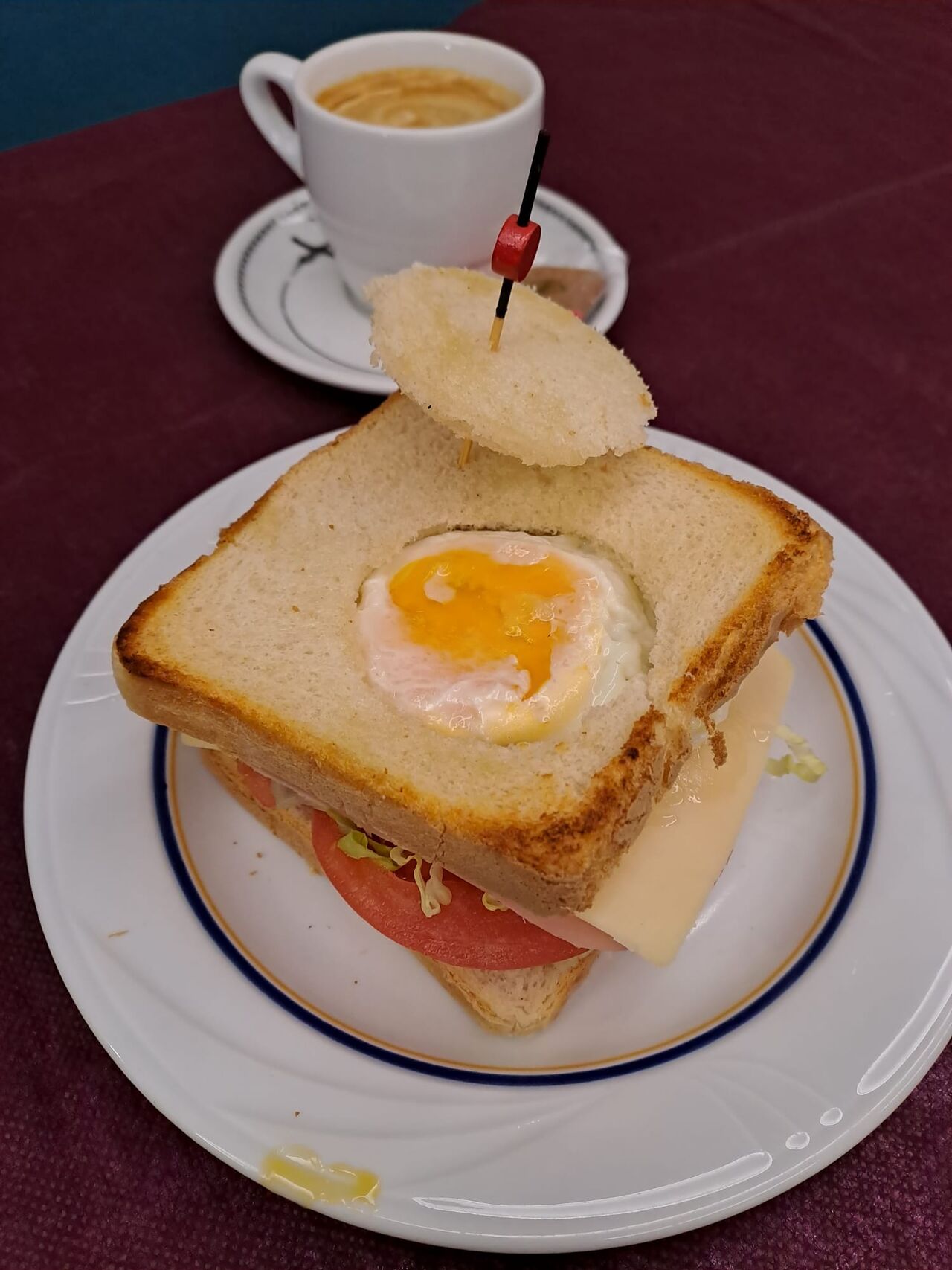 Sándwich mixto con huevo