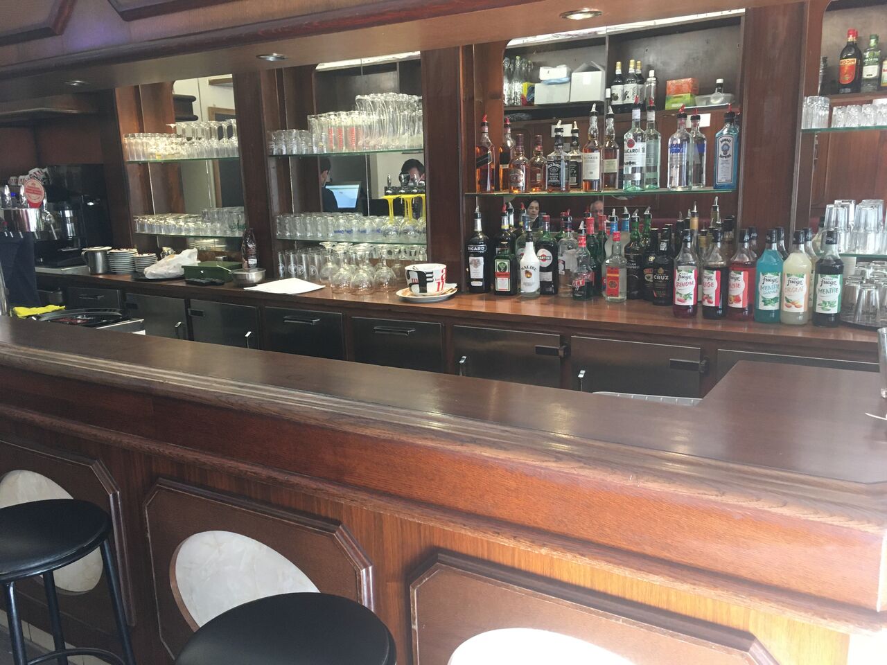 notre bar