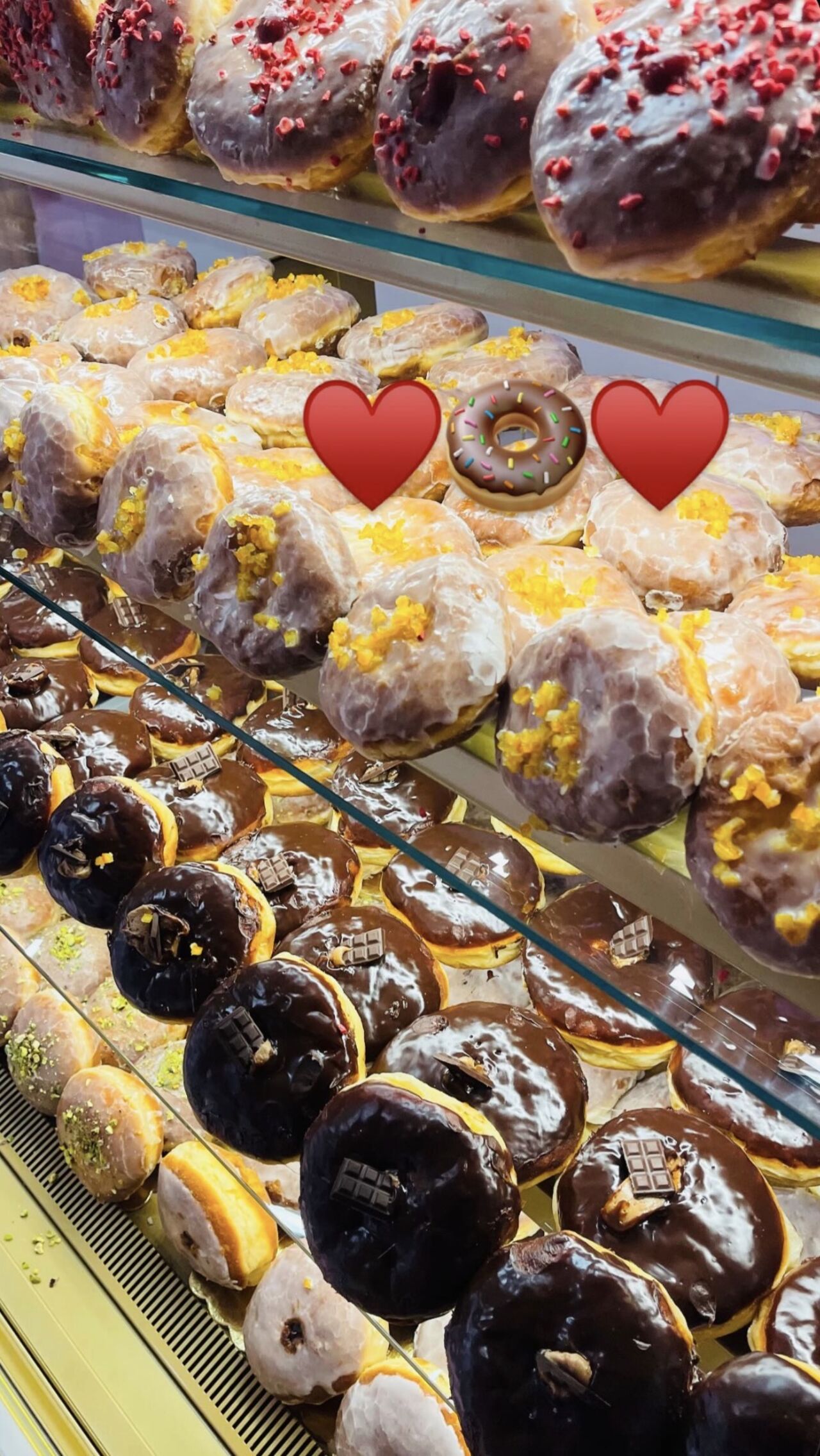 Tłusty Czwartek- Zamów pączki nie stój w kolejce!