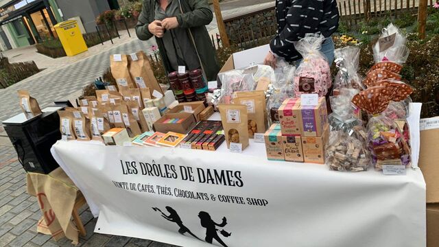 nous sommes présentes sur quelques marchés ! ( plus d'infos sur Facebook et Instagram )