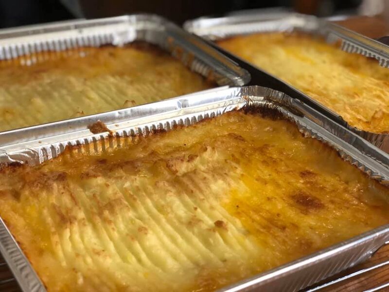 Hachis Parmentier maison avec écrasé de pommés de terre à l’emmental et hachis de veau et bœuf 