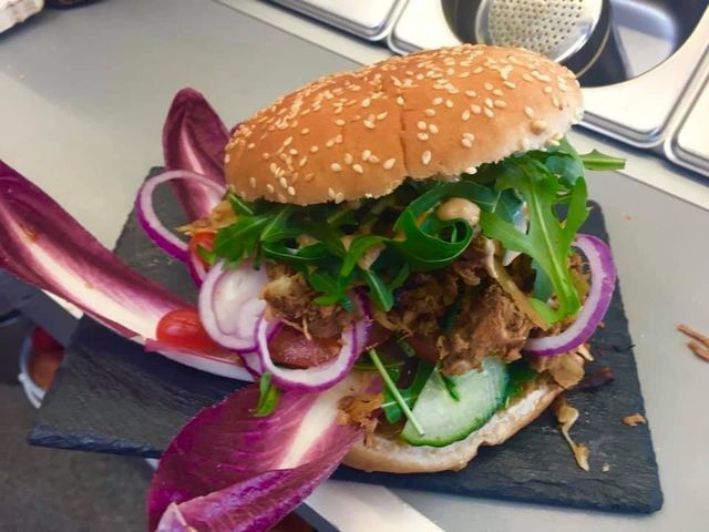 Pulled Pork Burger