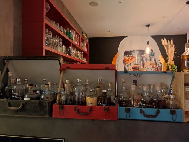 Grande variété de Rhums arrangés maison;-))