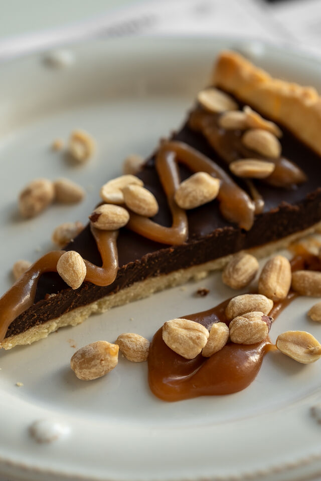 Tarte de Chocolate com amendoim e caramelo salgado