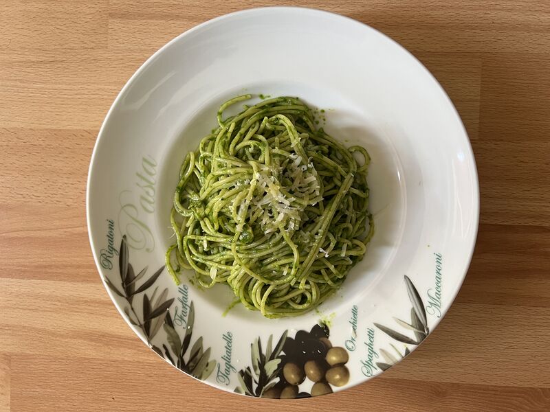 Spaghetti mit Basilikum Spinat Pesto