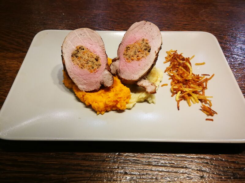 Roulé de veau farci 