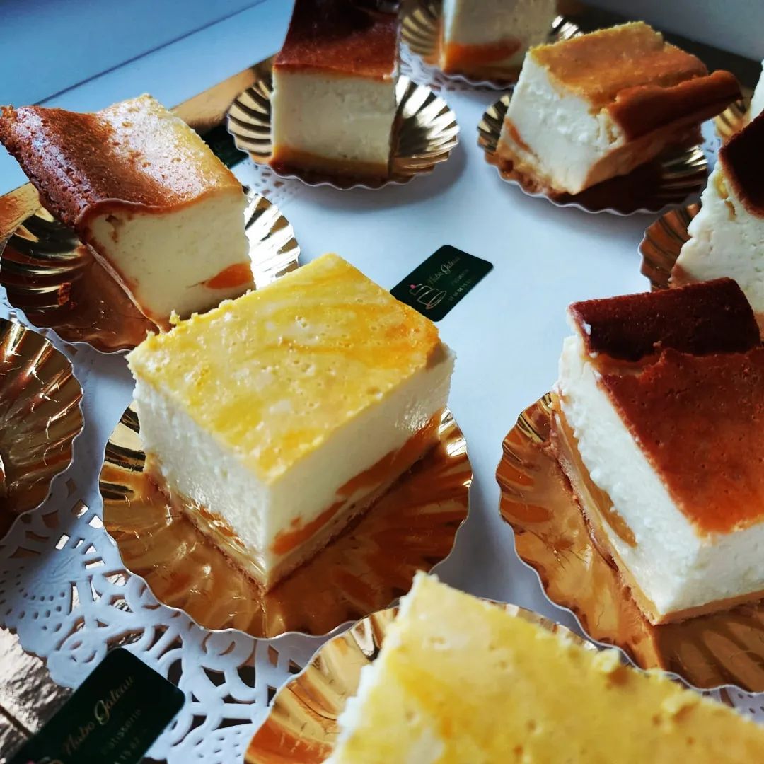 Je vous propose mes gâteaux pour des événements spéciaux familiaux ou professionnels.