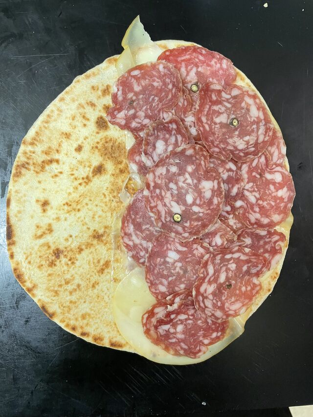 Salame nostrano del salumificio Malafronte