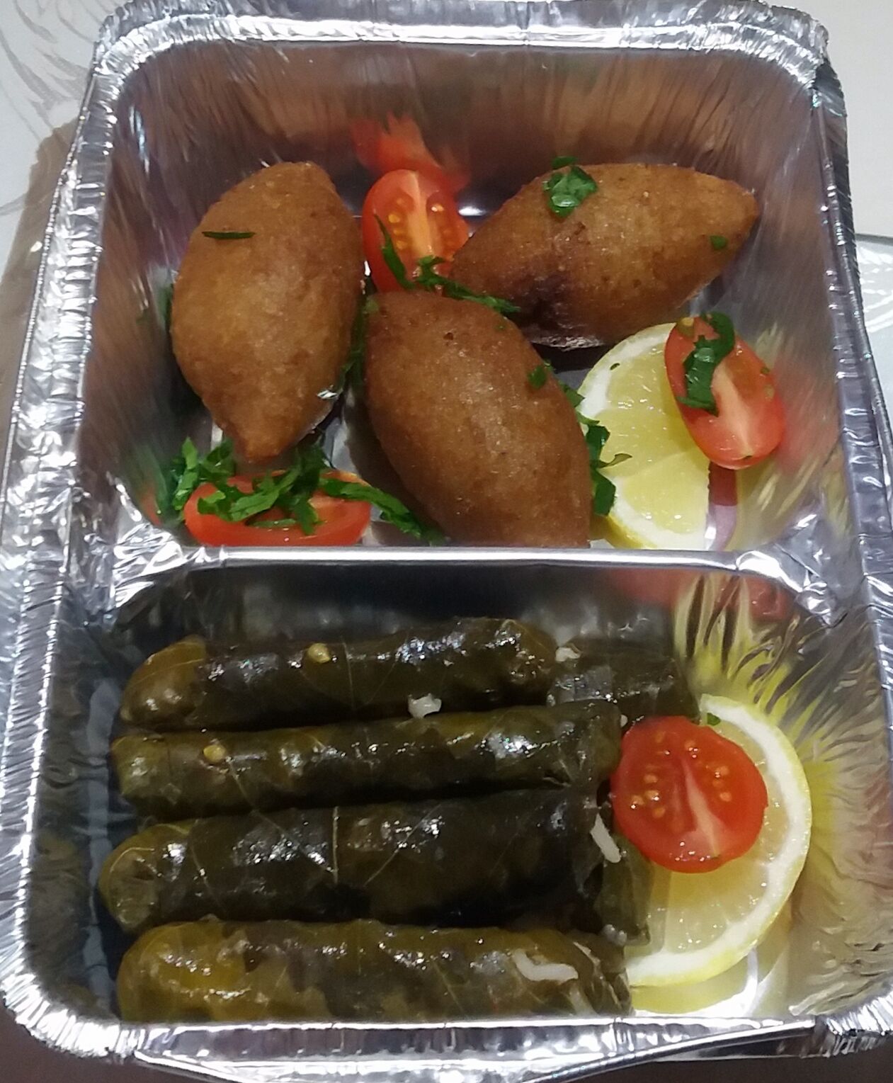 Kebbés & feuilles de vignes...