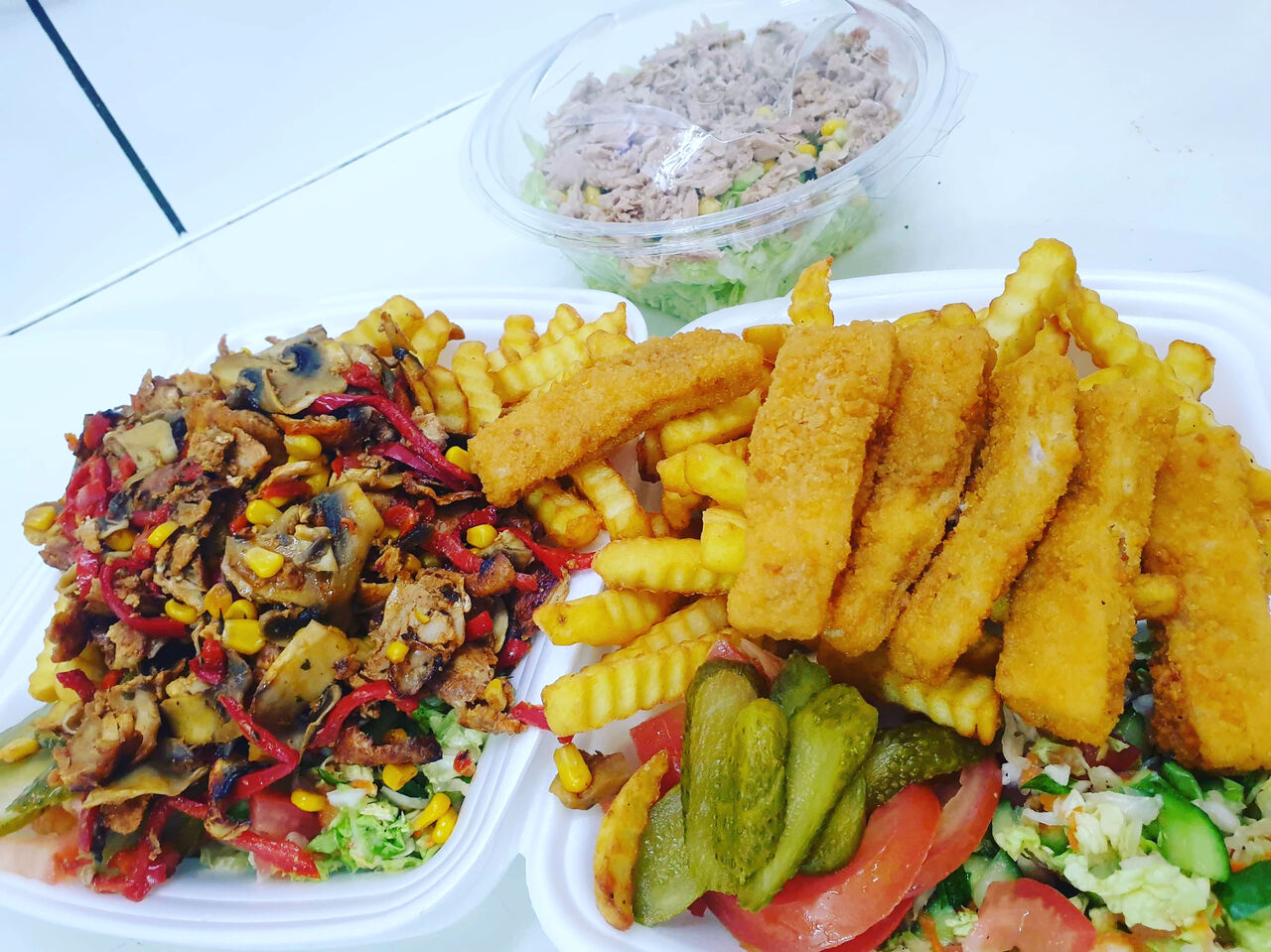 W dniu dzisiejszym zapraszamy do składania zamówień w godzinach 12-22 🍕☎️