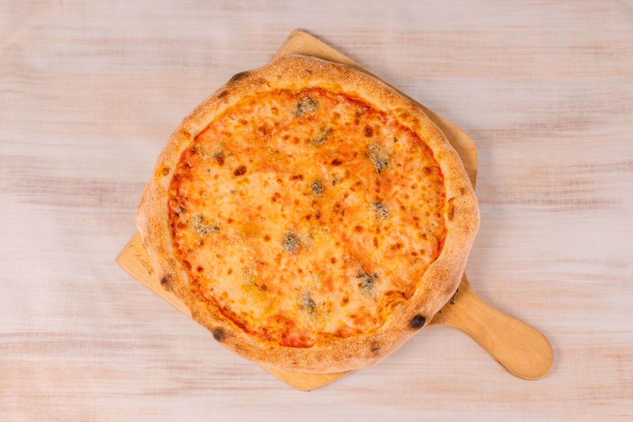 Négysajtos pizza (32cm)