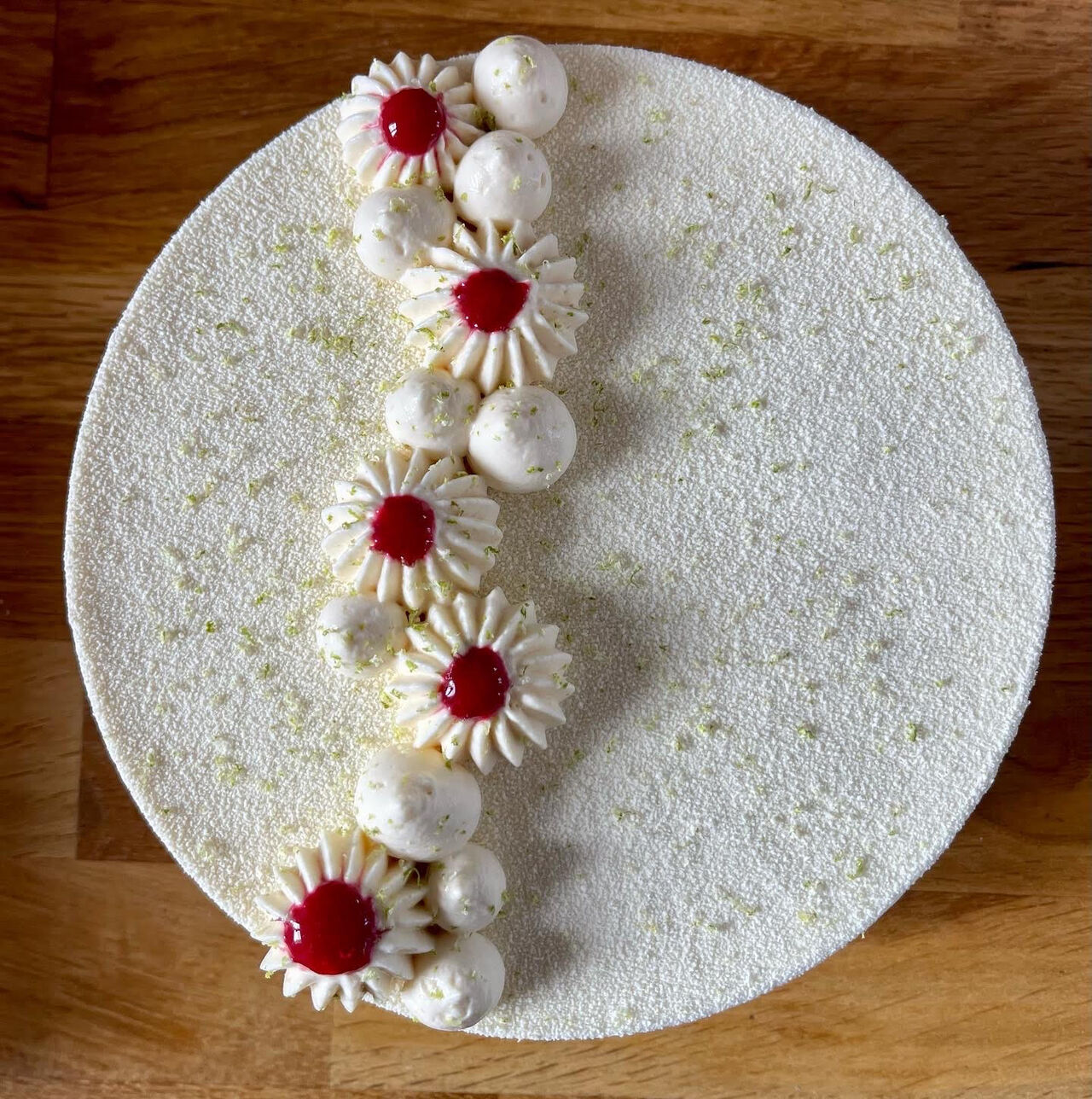 Entremet Vanille et insert framboise