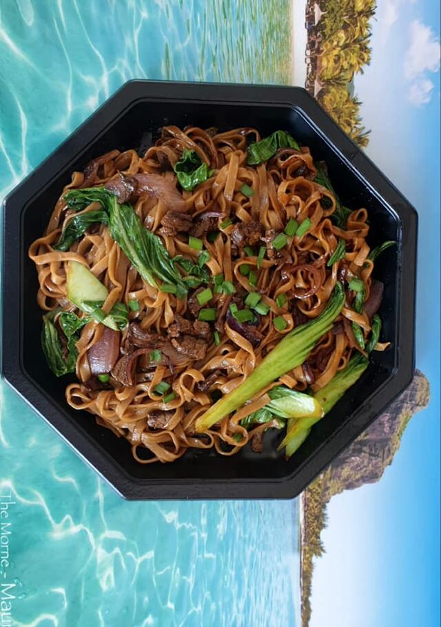 Nouilles sautées au boeuf, pak choi 