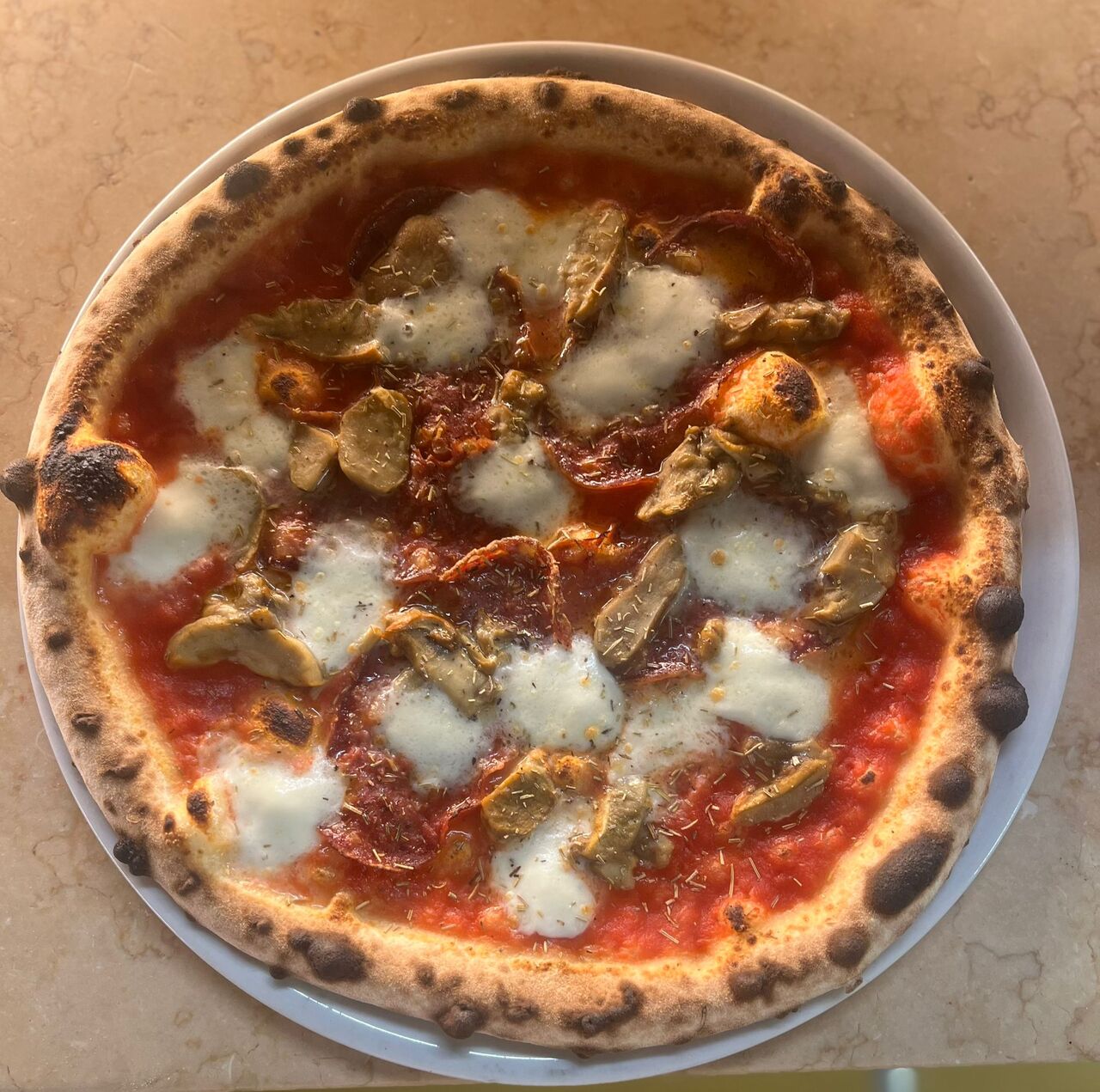 ROBERTO CON IMPASTO NAPOLETANO