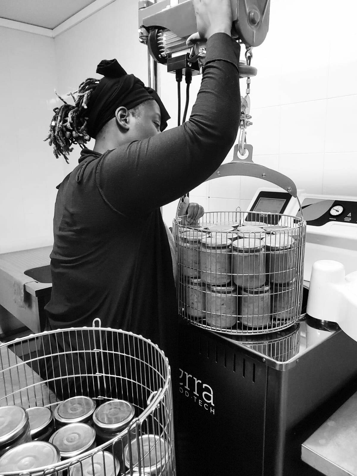 Nous utilisons tout le matériel professionnel, afin de garantir la réglementation en vigueur et les règles d'hygiènes.