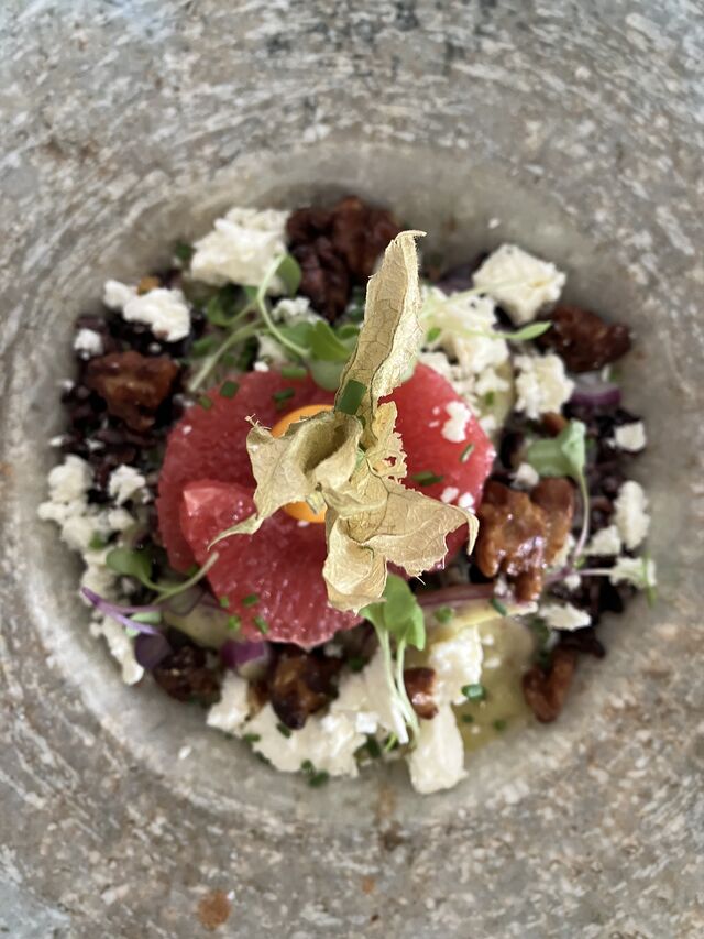 Vitamin boost raw food, black rice salad 