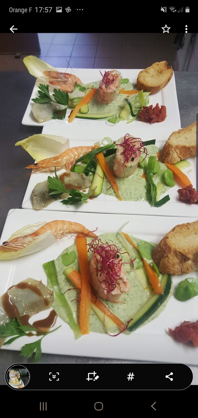 Ballotins de saumon au crabe sauce Vincent 