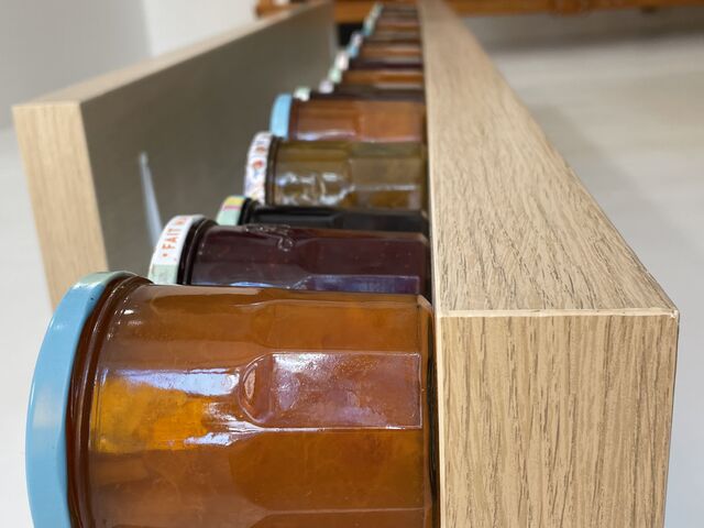 A consommer sans modération sur une tartine de pain, ou simplement à la cuillère venez chercher notre confiture maison