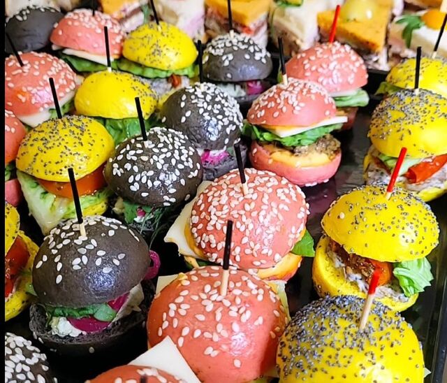 Nos Burg'minions