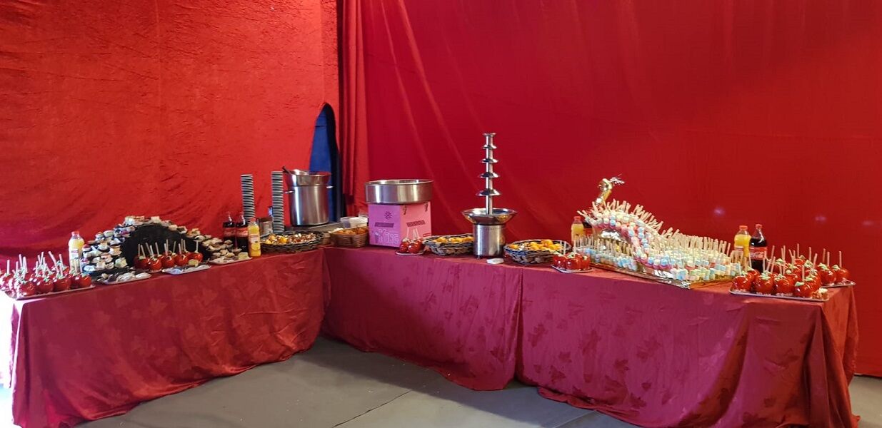 Fontaine de chocolat, Barbe à papa, Mignardises, Papillotes - 15€ par pers