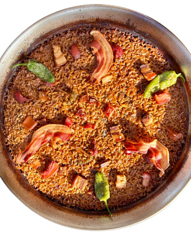 Arroz Ibérico de panceta, morro y torreznos