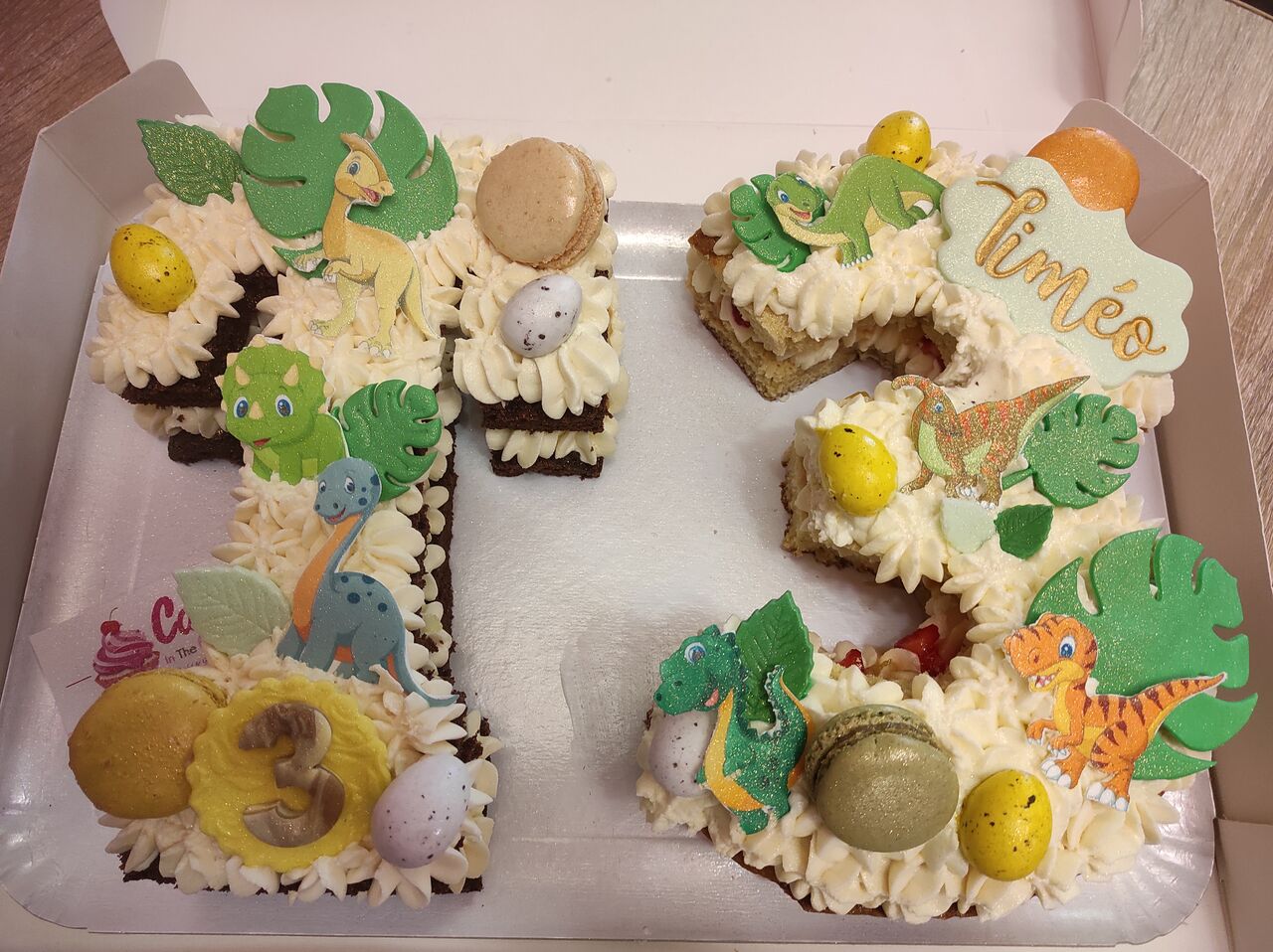 Gâteau chiffre/number cake Dino
