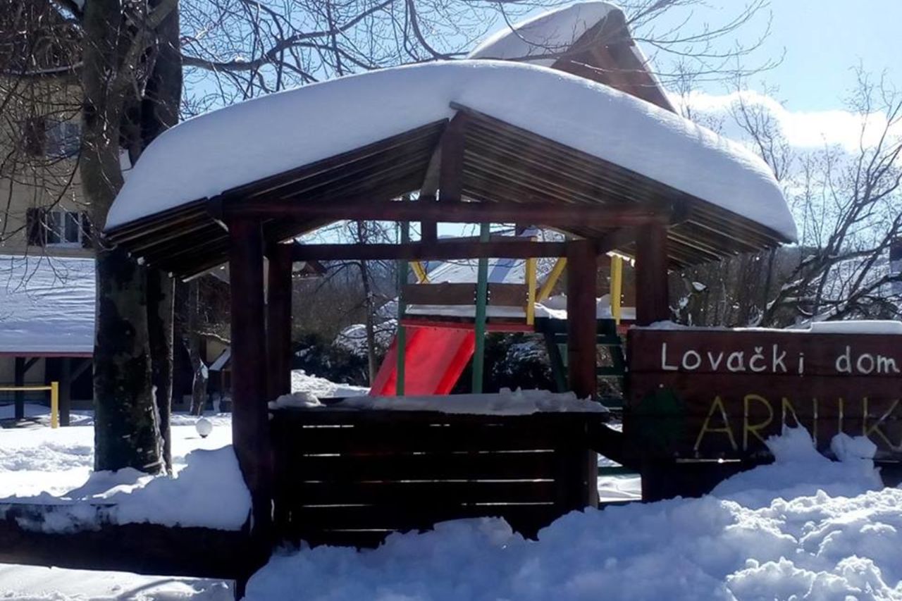 Lovački Dom Arnika
