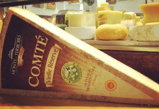 Queso Conte francés de vaca madurado 10-18 meses