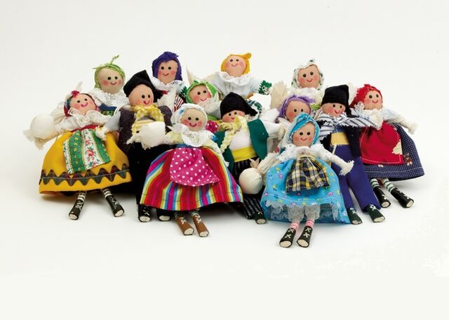 Como recordação que fica pode levar algum dos nossos Saloios, símbolo da Fábrica das Trouxas da Malveira!