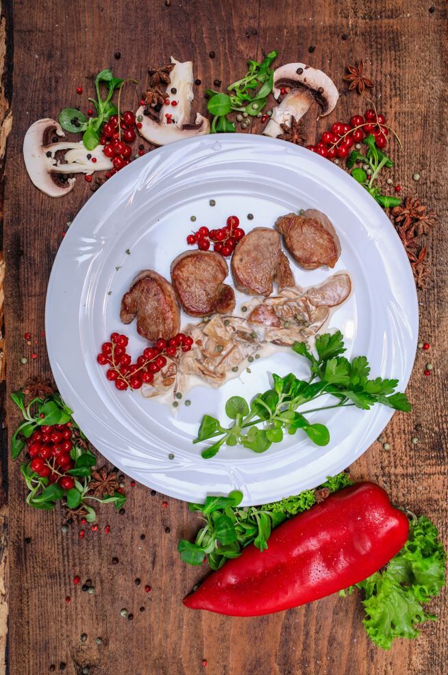 MUSCHIULET DE PORC IN SOS DE HRIBI