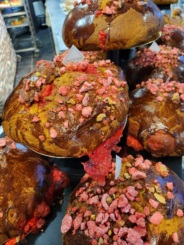 ST GENIX AUX PRALINES