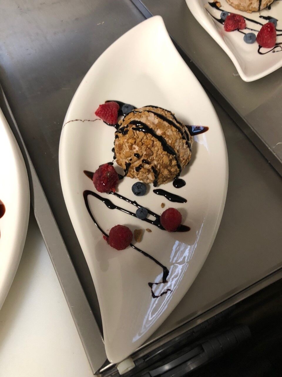 Tartufo Eis Haselnuss 